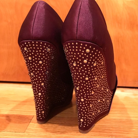 Occasions purple & rhinestone wedges, never worn - Picture 4 of 4